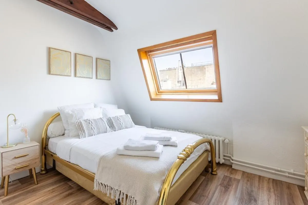 Apartment Champs Elysees Париж Франция
